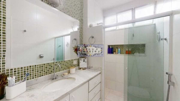 Imagem Apartamento com 2 Quartos à Venda, 71 m² em Lagoa - Rio De Janeiro Imagem Apartamento com 2 Quartos à Venda, 71 m² em Lagoa - Rio De Janeiro