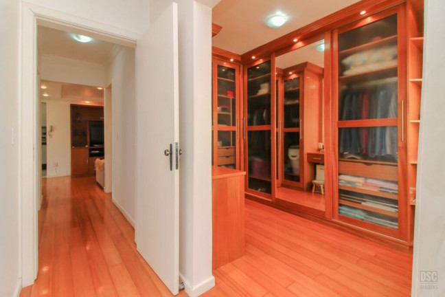 Imagem Imóvel com 3 Quartos à Venda, 71 m² em Vila Nova - Porto Alegre Imagem Imóvel com 3 Quartos à Venda, 71 m² em Vila Nova - Porto Alegre