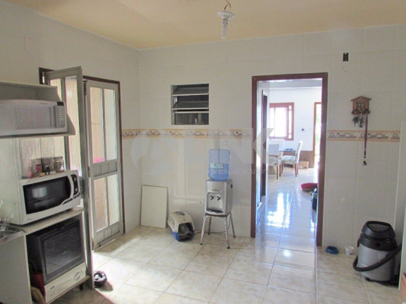 Imagem Casa com 4 Quartos à Venda, 200 m² em Jardim Carvalho - Porto Alegre Imagem Casa com 4 Quartos à Venda, 200 m² em Jardim Carvalho - Porto Alegre
