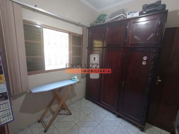 Imagem Casa com 3 Quartos à Venda, 200 m² em Conjunto Moacyr De Alvarenga Peixoto - Taubaté Imagem Casa com 3 Quartos à Venda, 200 m² em Conjunto Moacyr De Alvarenga Peixoto - Taubaté