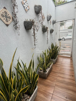 Imagem Casa com 4 Quartos à Venda, 185 m² em Jardim Petrópolis - Cuiabá Imagem Casa com 4 Quartos à Venda, 185 m² em Jardim Petrópolis - Cuiabá