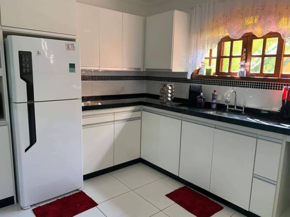 Imagem Casa com 3 Quartos à Venda, 1 m² em Nova Suíça - Nova Friburgo Imagem Casa com 3 Quartos à Venda, 1 m² em Nova Suíça - Nova Friburgo