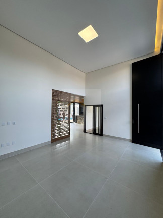 Imagem Casa com 3 Quartos à Venda, 260 m² em Parque Das Flores - Goiânia