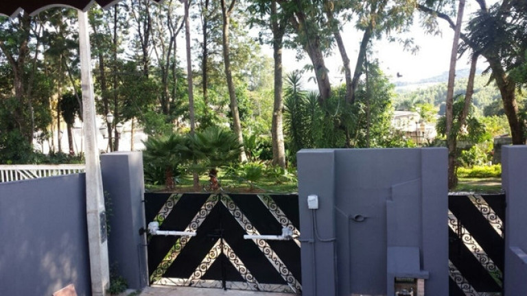 Imagem Chácara com 3 Quartos à Venda, 320 m² em Chácara Brisa Da Serra - Atibaia Imagem Chácara com 3 Quartos à Venda, 320 m² em Chácara Brisa Da Serra - Atibaia