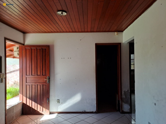 Imagem Casa com 3 Quartos à Venda, 360 m² em Carianos - Florianópolis Imagem Casa com 3 Quartos à Venda, 360 m² em Carianos - Florianópolis