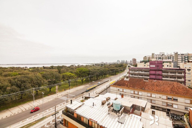 Imagem Imóvel com 3 Quartos à Venda, em Praia De Belas - Porto Alegre Imagem Imóvel com 3 Quartos à Venda, em Praia De Belas - Porto Alegre