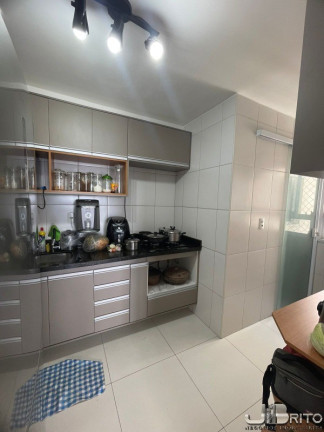 Imagem Apartamento com 3 Quartos à Venda, 68 m² em Itapuã - Salvador