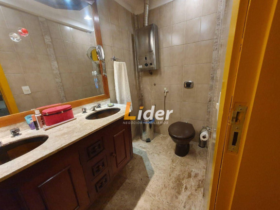 Imagem Apartamento com 4 Quartos para Alugar, 184 m² em Centro - Juiz De Fora