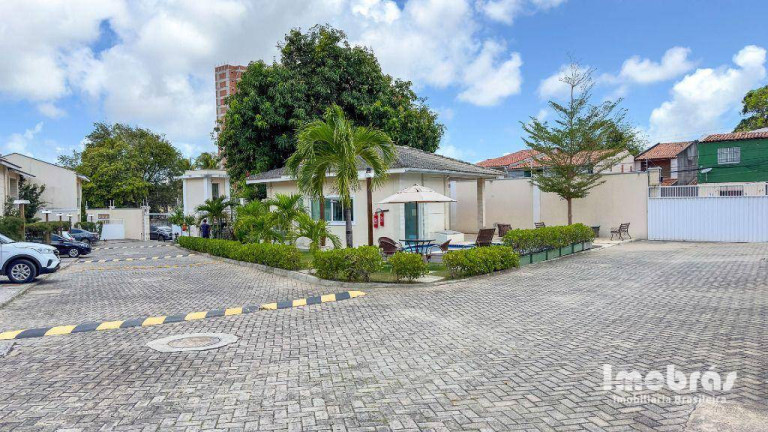 Imagem Casa com 3 Quartos à Venda, 140 m² em Engenheiro Luciano Cavalcante - Fortaleza Imagem Casa com 3 Quartos à Venda, 140 m² em Engenheiro Luciano Cavalcante - Fortaleza