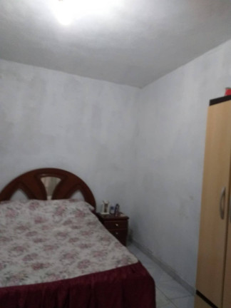 Imagem Sobrado com 2 Quartos à Venda,  em Taboão - Diadema