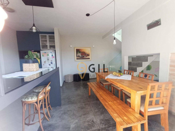 Imagem Sobrado com 3 Quartos à Venda, 280 m² em Centro - Guararema