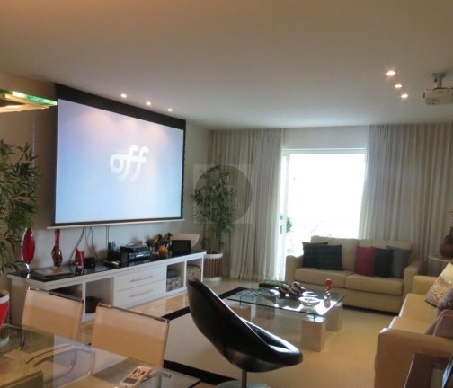 Apartamento com 4 Quartos à Venda, 200 m² em Barra Da Tijuca - Rio De Janeiro