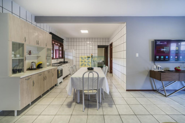 Imagem Casa com 4 Quartos à Venda, 135 m² em Bombas - Bombinhas Imagem Casa com 4 Quartos à Venda, 135 m² em Bombas - Bombinhas
