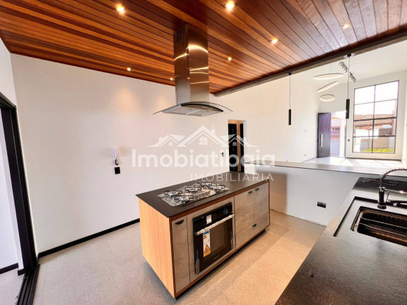 Imagem Casa com 3 Quartos à Venda, 440 m² em Nova Gardênia - Atibaia Imagem Casa com 3 Quartos à Venda, 440 m² em Nova Gardênia - Atibaia
