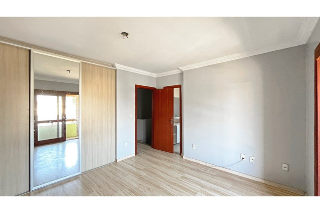 Imagem Casa com 3 Quartos à Venda, 151 m² em Hípica - Porto Alegre Imagem Casa com 3 Quartos à Venda, 151 m² em Hípica - Porto Alegre