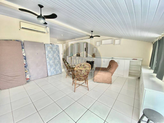 Imagem Sobrado com 3 Quartos à Venda, 168 m² em Balneário Brejatuba - Guaratuba Imagem Sobrado com 3 Quartos à Venda, 168 m² em Balneário Brejatuba - Guaratuba