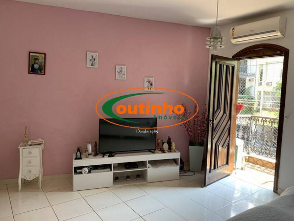 Imagem Casa com 6 Quartos à Venda, 525 m² em Tijuca - Rio De Janeiro Imagem Casa com 6 Quartos à Venda, 525 m² em Tijuca - Rio De Janeiro