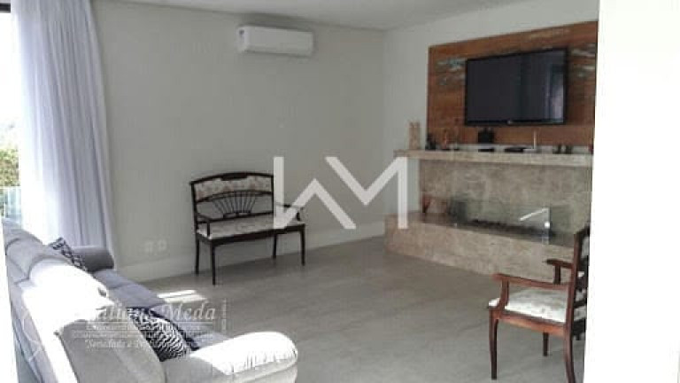 Imagem Sobrado com 4 Quartos à Venda, 460 m² em Jardim Via Dutra - Arujá Imagem Sobrado com 4 Quartos à Venda, 460 m² em Jardim Via Dutra - Arujá