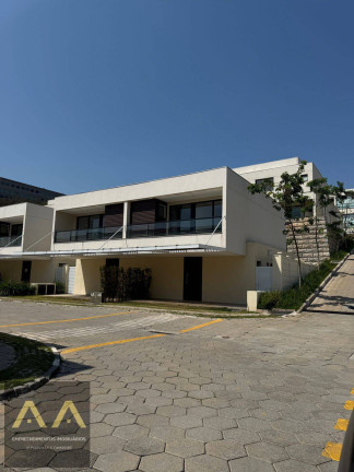 Casa com 3 Quartos para Alugar, 152 m² em Alphaville - Santana De Parnaíba