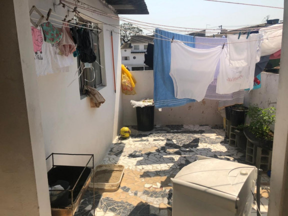 Imagem Casa com 6 Quartos à Venda, em Vila Três Irmãos - Carapicuíba Imagem Casa com 6 Quartos à Venda, em Vila Três Irmãos - Carapicuíba