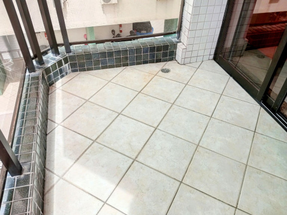 Imagem Apartamento com 3 Quartos à Venda, 120 m² em Enseada - Guarujá