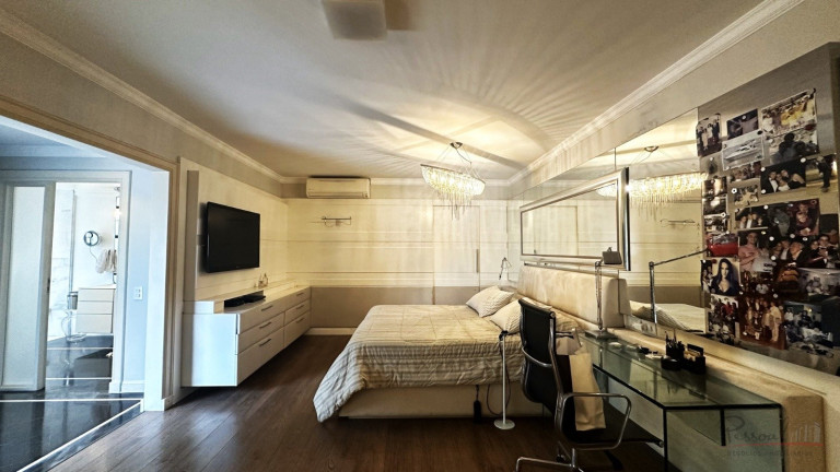 Imagem Apartamento com 3 Quartos à Venda, em Centro - Florianópolis Imagem Apartamento com 3 Quartos à Venda, em Centro - Florianópolis