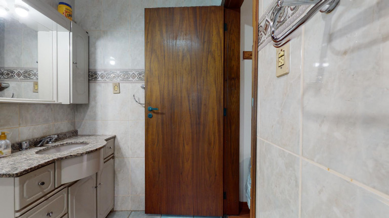 Imagem Sobrado com 3 Quartos à Venda, em Partenon - Porto Alegre Imagem Sobrado com 3 Quartos à Venda, em Partenon - Porto Alegre