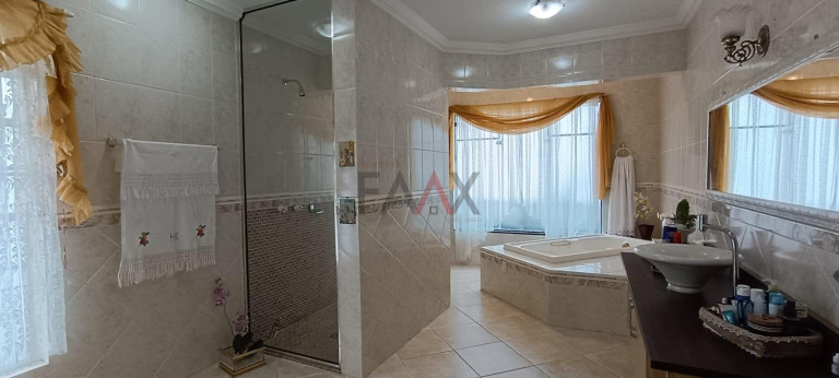 Imagem Casa com 5 Quartos à Venda, 470 m² em Bonsucesso - Guarapuava Imagem Casa com 5 Quartos à Venda, 470 m² em Bonsucesso - Guarapuava