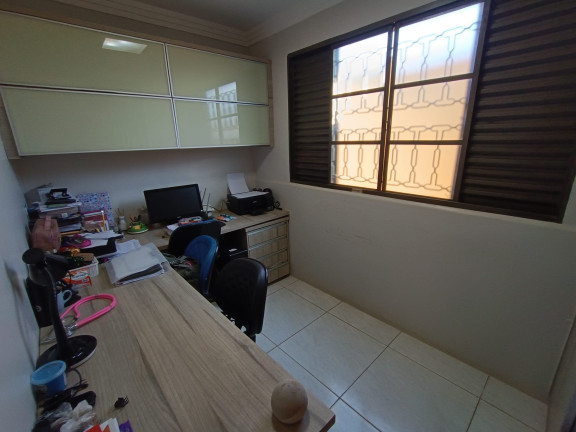 Imagem Casa com 3 Quartos à Venda, 212 m² em Parque Flamboyant - Aparecida De Goiania Imagem Casa com 3 Quartos à Venda, 212 m² em Parque Flamboyant - Aparecida De Goiania