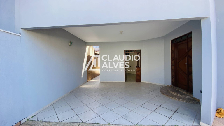 Imagem Casa com 5 Quartos à Venda, 200 m² em Cidade Nova - Feira De Santana Imagem Casa com 5 Quartos à Venda, 200 m² em Cidade Nova - Feira De Santana