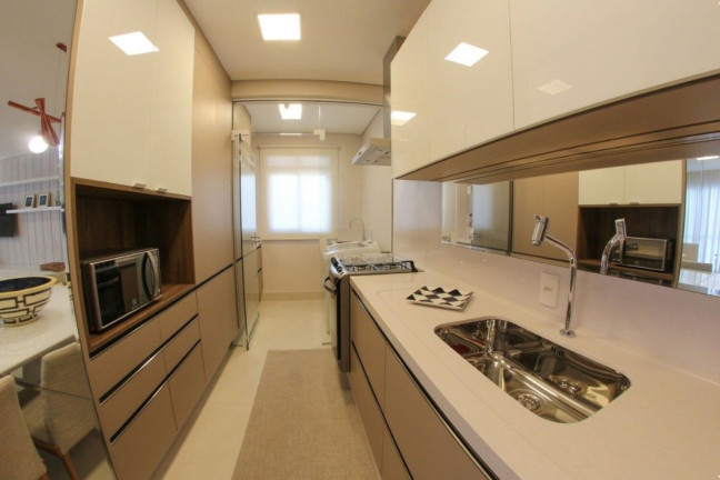 Imagem Imóvel com 3 Quartos à Venda, 166 m² em Jurerê - Florianópolis Imagem Imóvel com 3 Quartos à Venda, 166 m² em Jurerê - Florianópolis