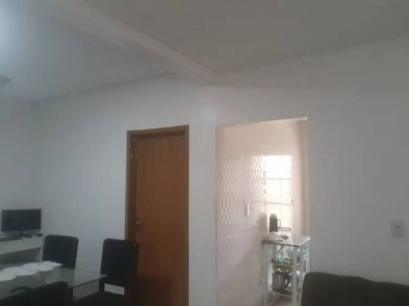Imagem Casa com 5 Quartos à Venda, 250 m² em Guará Ii - Brasília