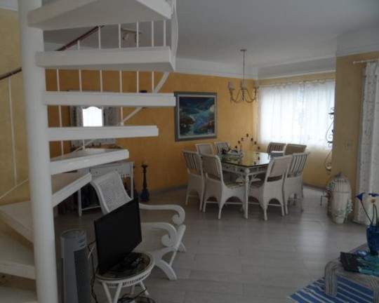 Imagem Imóvel com 3 Quartos à Venda, 300 m² em Pitangueiras - Guarujá Imagem Imóvel com 3 Quartos à Venda, 300 m² em Pitangueiras - Guarujá