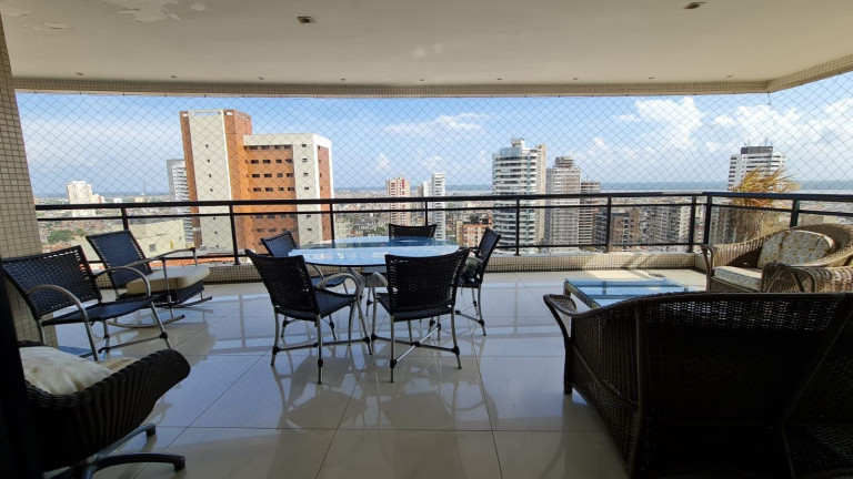 Imagem Imóvel com 4 Quartos à Venda, 385 m² em Jurunas - Belém Imagem Imóvel com 4 Quartos à Venda, 385 m² em Jurunas - Belém