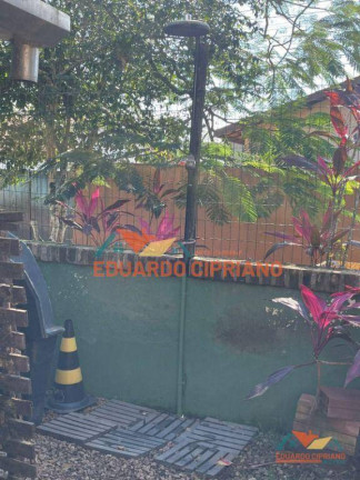 Imagem Casa com 3 Quartos à Venda, 160 m² em Jardim Capricórnio - Caraguatatuba