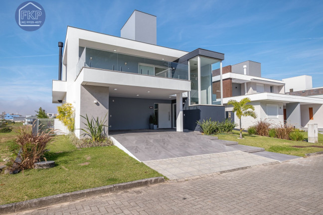 Casa com 4 Quartos à Venda, 290 m² em Ingleses Do Rio Vermelho - Florianópolis