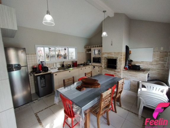Imagem Casa com 3 Quartos à Venda, 96 m² em Campeche - Florianópolis Imagem Casa com 3 Quartos à Venda, 96 m² em Campeche - Florianópolis