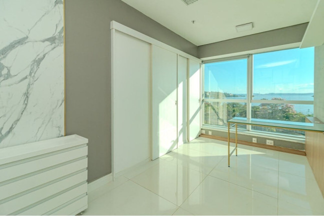 Imagem Sala Comercial à Venda, 40 m² em Cristal - Porto Alegre Imagem Sala Comercial à Venda, 40 m² em Cristal - Porto Alegre