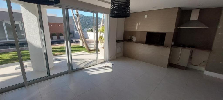 Imagem Casa com 3 Quartos à Venda, 350 m² em João Paulo - Florianópolis