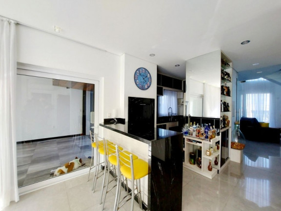 Imagem Casa com 3 Quartos à Venda, 275 m²