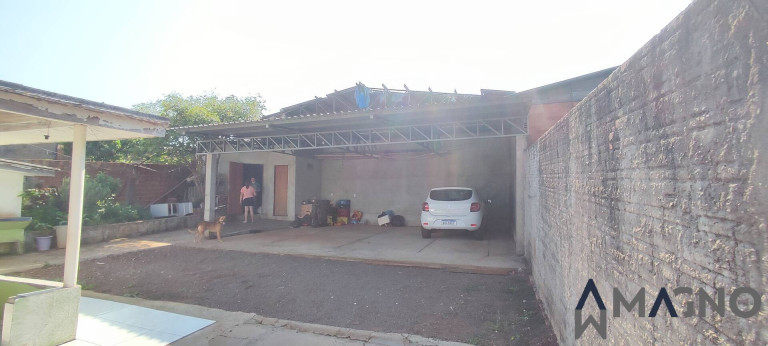 Imagem Casa com 5 Quartos à Venda, 582 m² em Santa Felicidade - Cascavel