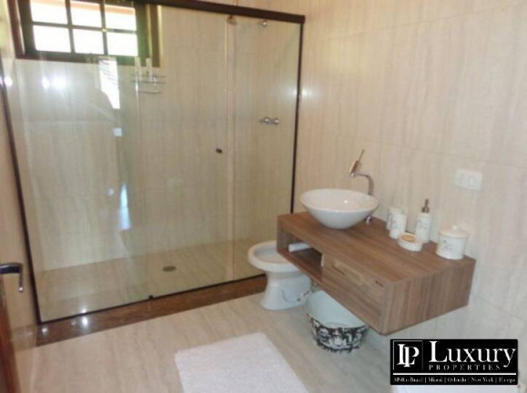 Imagem Casa com 5 Quartos à Venda, 480 m² em Alto Do Capivari - Campos Do Jordão Imagem Casa com 5 Quartos à Venda, 480 m² em Alto Do Capivari - Campos Do Jordão