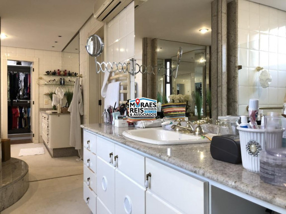 Imagem Apartamento com 4 Quartos para Alugar, 415 m² em Centro - Florianópolis Imagem Apartamento com 4 Quartos para Alugar, 415 m² em Centro - Florianópolis