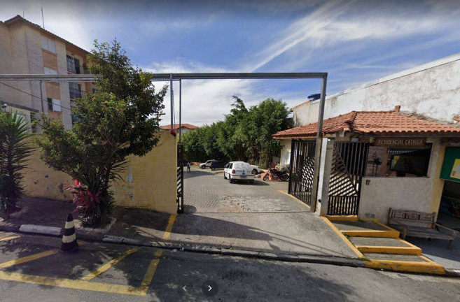 Apartamento com 2 Quartos à Venda, 52 m² em Jardim Santa Tereza - Carapicuíba
