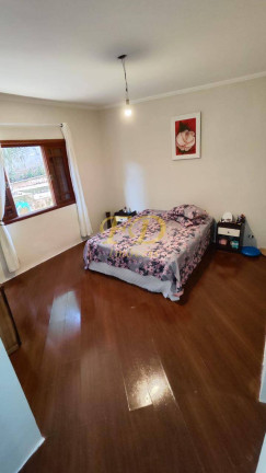 Imagem Casa de Condomínio com 3 Quartos à Venda, 840 m² em São Paulo