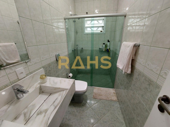 Imagem Casa com 3 Quartos à Venda, 270 m² em Costa E Silva - Joinville