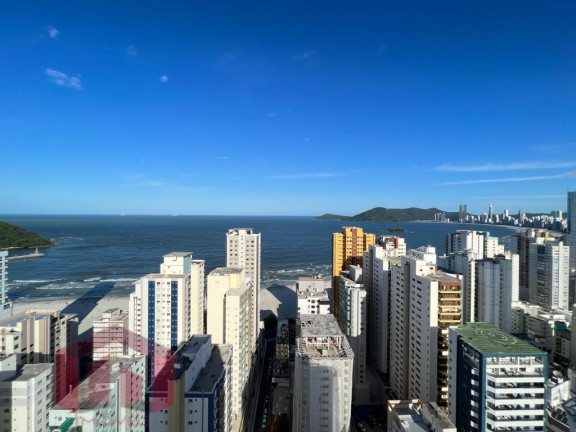 Imagem Imóvel com 4 Quartos à Venda, 221 m²