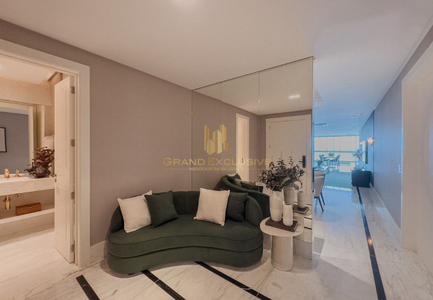 Imagem Apartamento com 3 Quartos à Venda, 316 m² em Centro - Balneário Camboriú Imagem Apartamento com 3 Quartos à Venda, 316 m² em Centro - Balneário Camboriú
