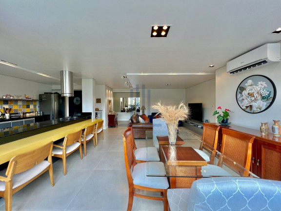Imagem Apartamento com 3 Quartos à Venda, 125 m² em Nossa Senhora De Lourdes - Santa Maria Imagem Apartamento com 3 Quartos à Venda, 125 m² em Nossa Senhora De Lourdes - Santa Maria