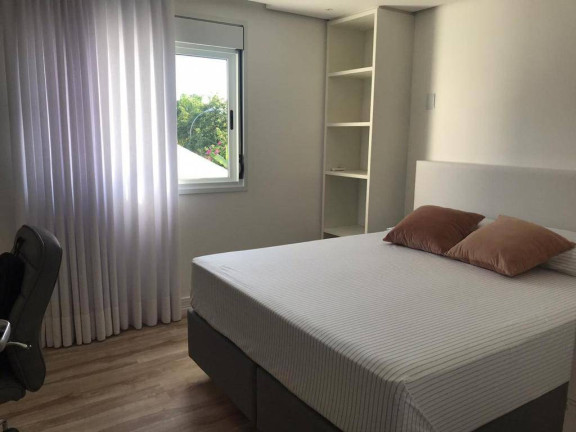 Imagem Casa com 4 Quartos para Temporada, 450 m² em Jurerê - Florianópolis Imagem Casa com 4 Quartos para Temporada, 450 m² em Jurerê - Florianópolis
